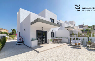 Domy w zabudowie bliźniaczej w Busot, Alicante